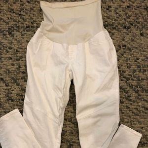 A Pea in the Pod Skinny Maternity Jeans